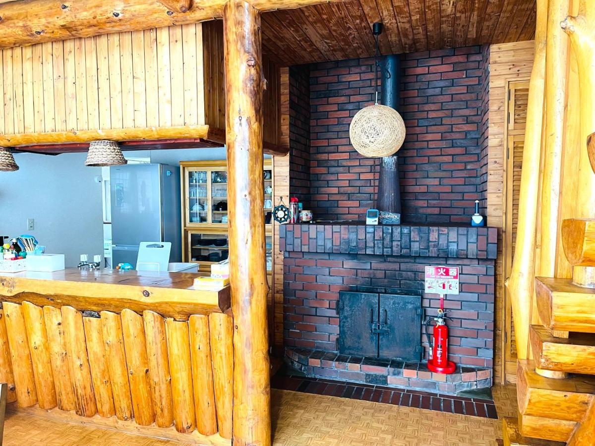 民泊joyful天然温泉付きログハウス วันหยุดที่บ้าน Shiraoi